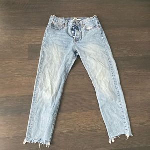 LEVI WEDGIE BLUE STRAIGHTLED JEANS SIZE 29